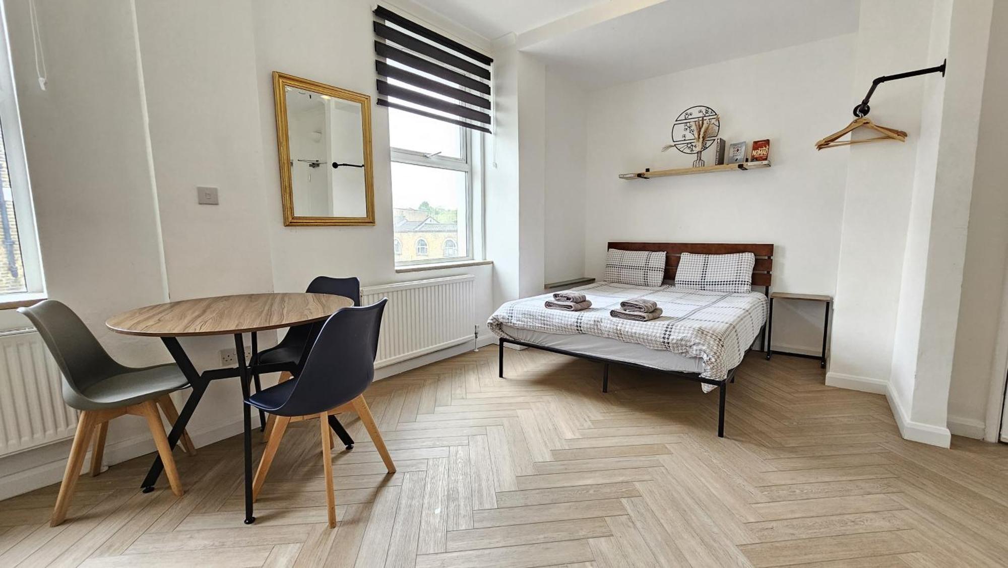 לונדון Newly Renovated Studios & Ensuite Rooms! - Camberwell מראה חיצוני תמונה