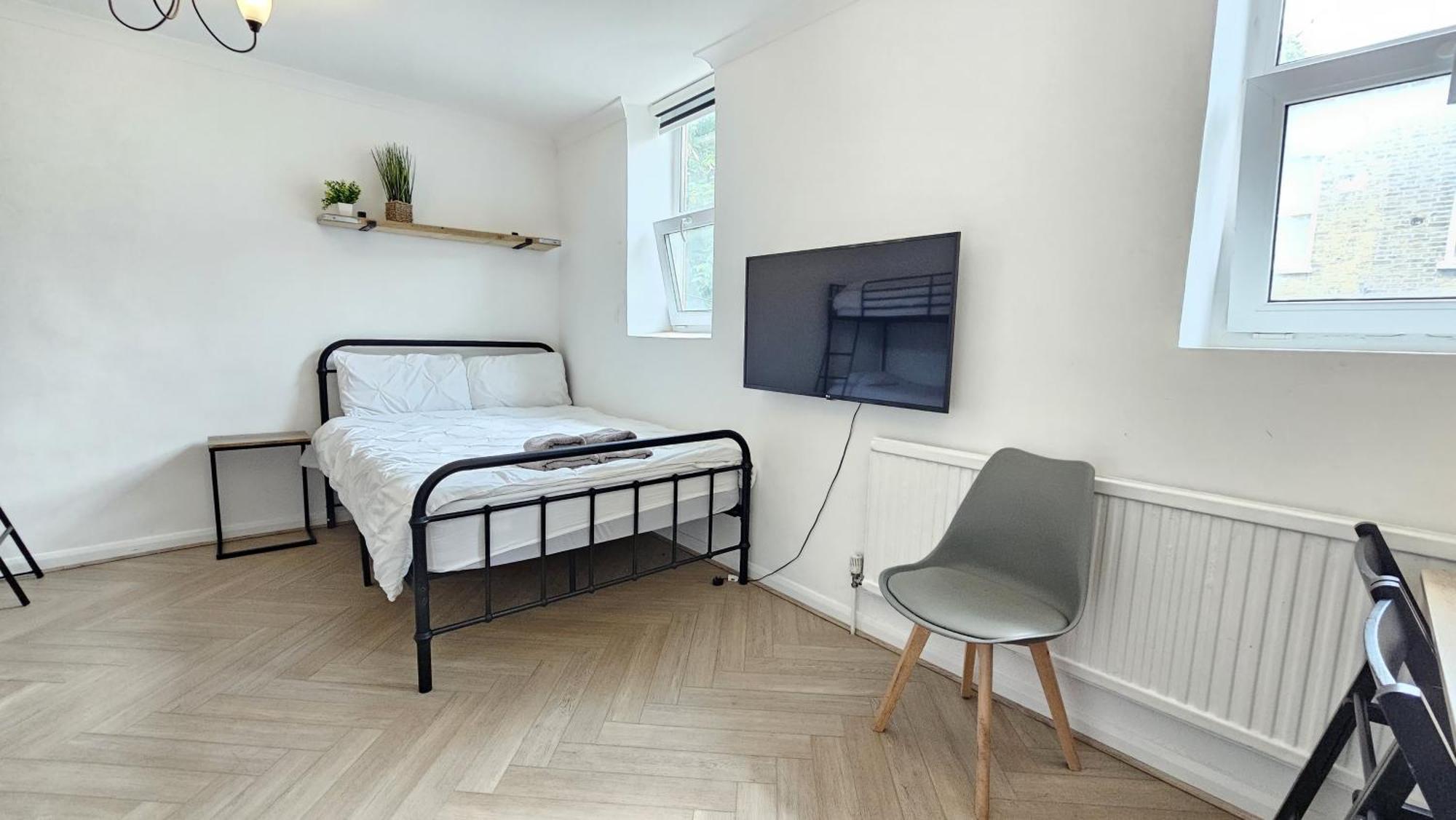 לונדון Newly Renovated Studios & Ensuite Rooms! - Camberwell מראה חיצוני תמונה