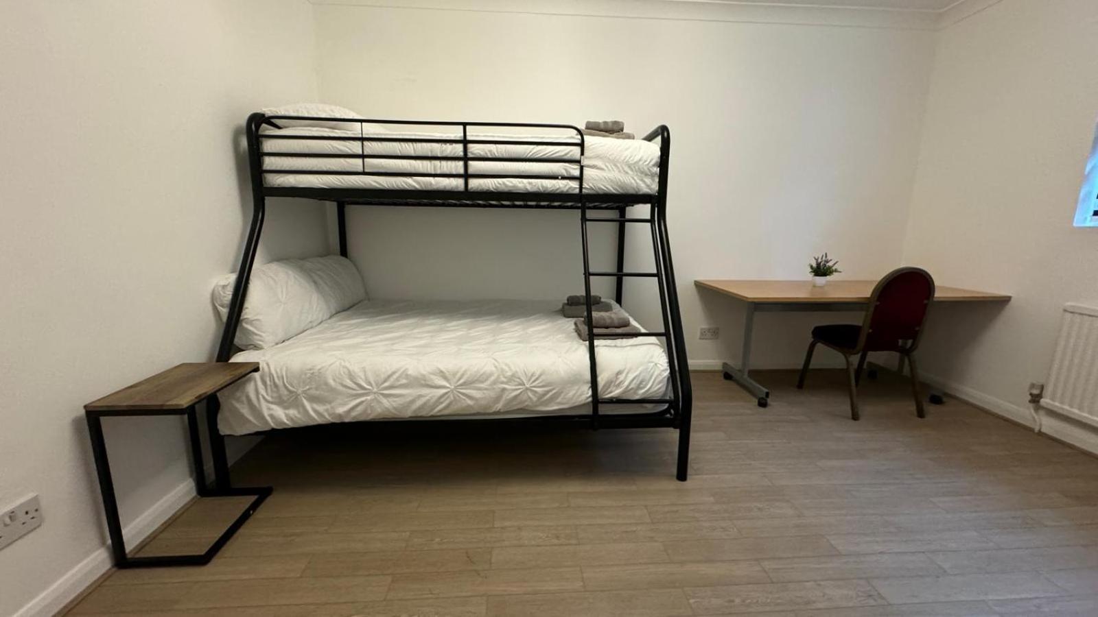 לונדון Newly Renovated Studios & Ensuite Rooms! - Camberwell מראה חיצוני תמונה