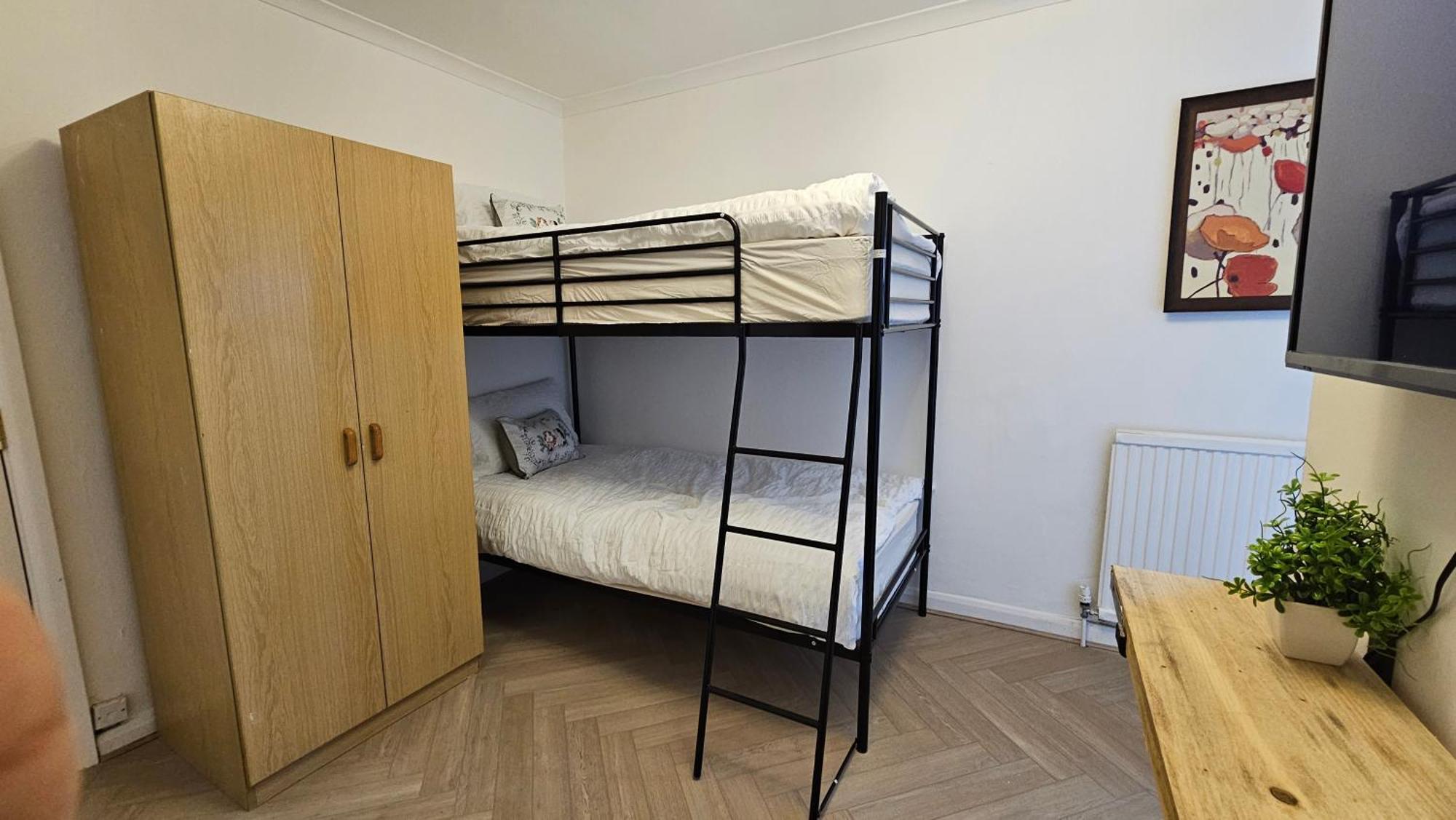 לונדון Newly Renovated Studios & Ensuite Rooms! - Camberwell מראה חיצוני תמונה
