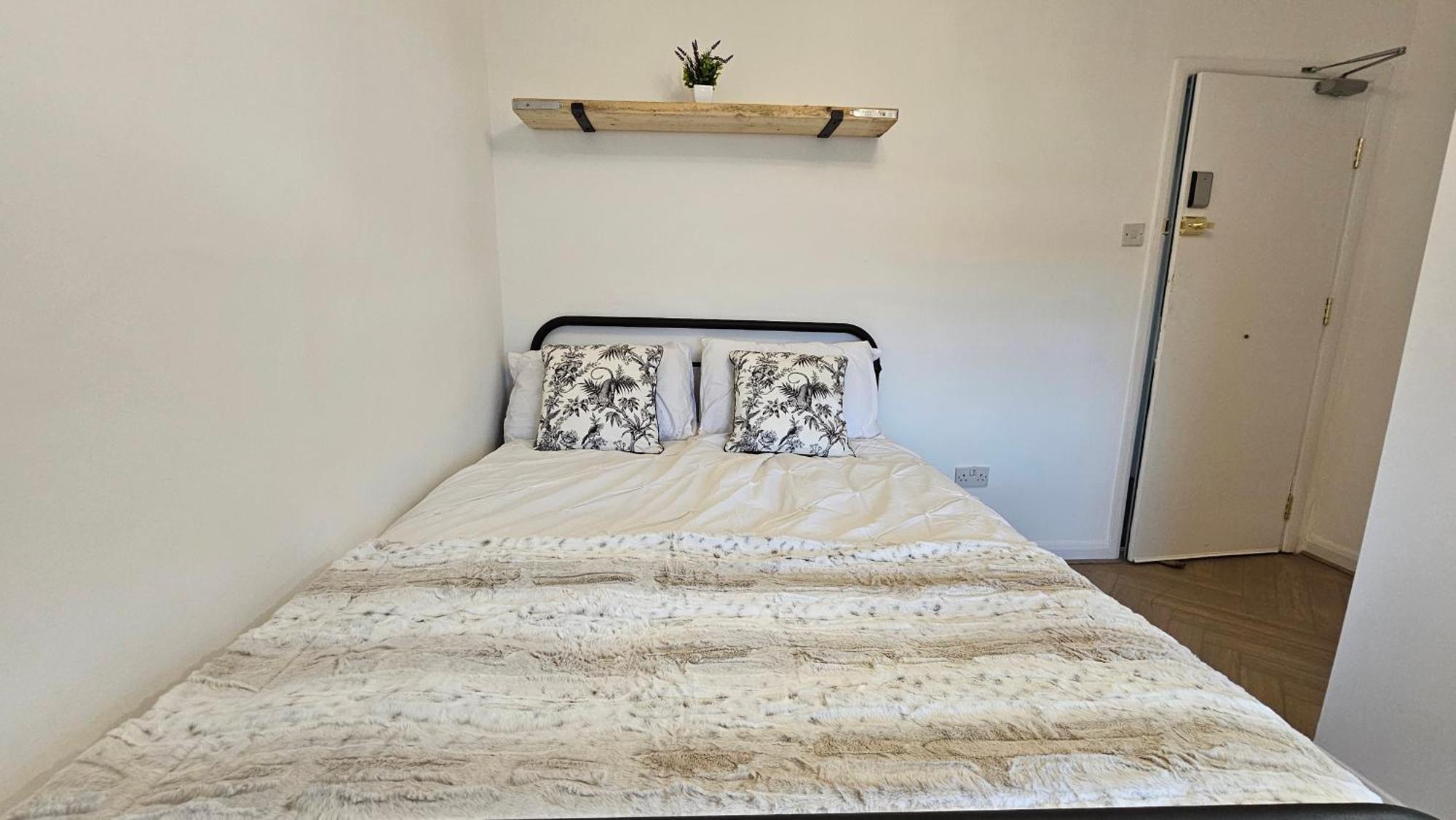 לונדון Newly Renovated Studios & Ensuite Rooms! - Camberwell מראה חיצוני תמונה