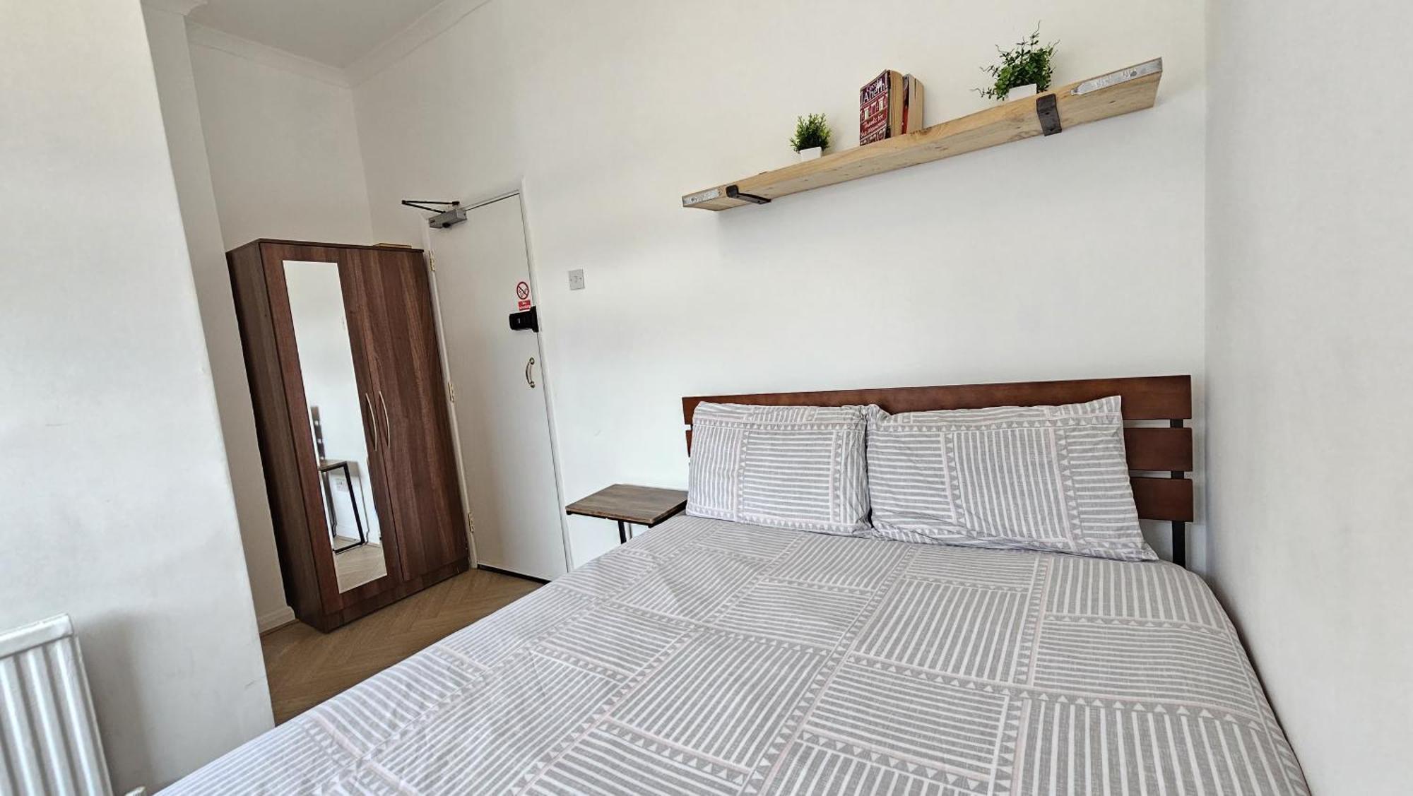 לונדון Newly Renovated Studios & Ensuite Rooms! - Camberwell מראה חיצוני תמונה