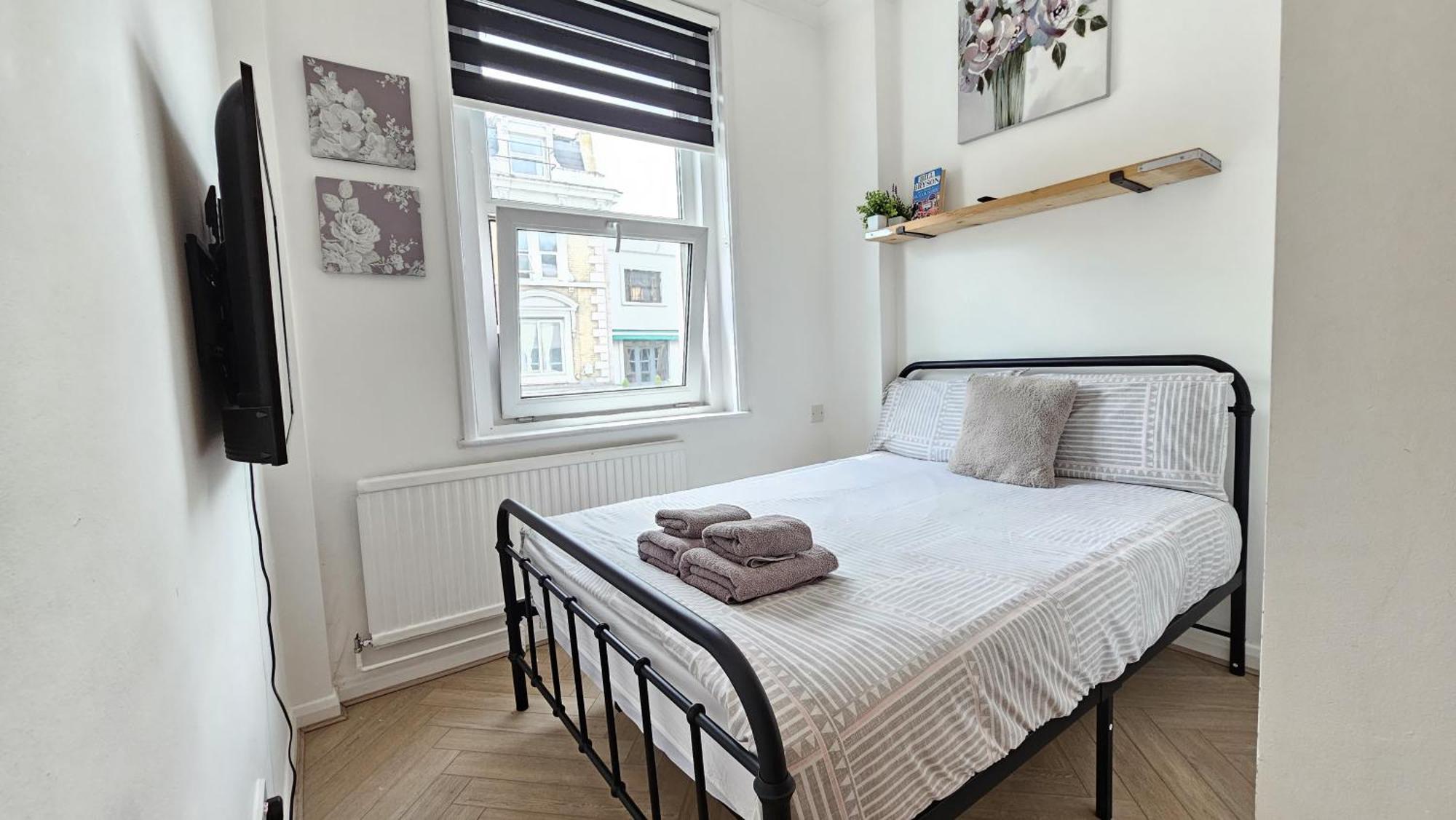 לונדון Newly Renovated Studios & Ensuite Rooms! - Camberwell מראה חיצוני תמונה